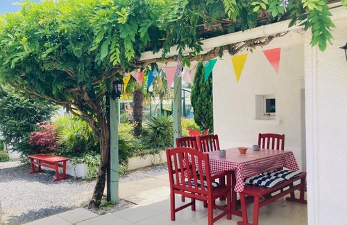 La Chapelle-Saint-Etienne Casa | Casa de campo, piscina climatizada durante todo el año, wifi gratuito, entorno rural y cerca de todo