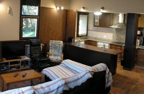 Peguerinos Chalet De Esquí | La Bodega de Peguerinos