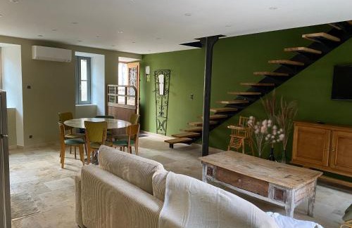 Chaudes-Aigues Casa | La Bohème, Maison de bourg