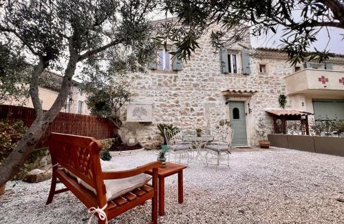 Mouries Casa | La Bohème Mouriès