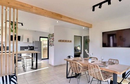 Ozon Cama Y Desayuno | La BOOA Prestige & sérénité/Piscine privative 4*