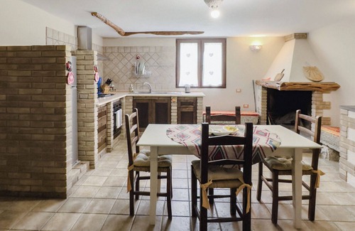 Poggio dei Pini Cama Y Desayuno | La Botte e il Vino