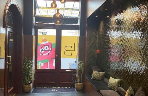 Lower Town Hotel | La Bourse Hotel