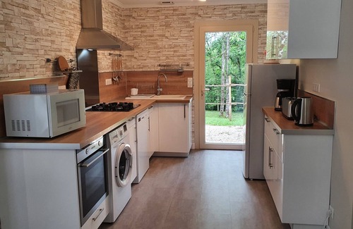 Saint-Andre-dAllas Casa | Air-conditioned gîte "la Buissonade" 3* near Sarlat for 1 to 6 people.