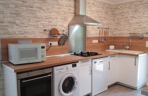 Saint-Andre-dAllas Casa | Air-conditioned gîte "la Buissonade" 3* near Sarlat for 1 to 6 people.