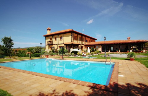 Ciruelos de Cervera Casa | La Calandria Villa, Ribera DUERO & RIOJA wine, 9BD, Piscina, Padel, BBQ
