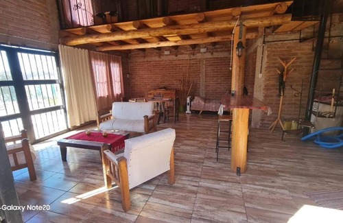 Guaymallen Casa | La cabaña de Mara y Beto