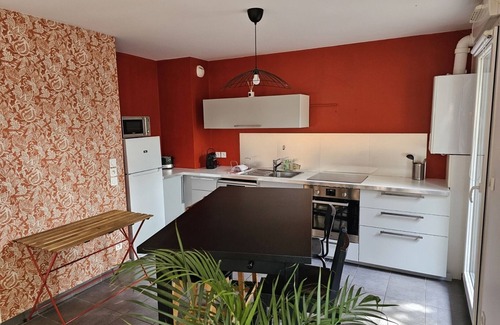 Genas Apartamento | La Cabane-Loft-Vista al Jardín-Baño Privado-Apartamento
