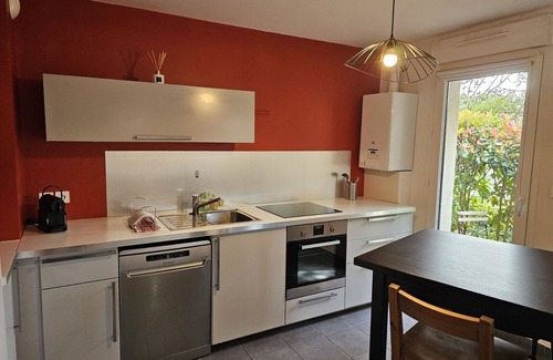 Genas Apartamento | La Cabane-Loft-Vista al Jardín-Baño Privado-Apartamento
