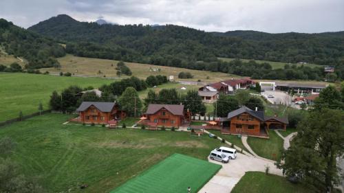 Rasnov Cabina | La Cabane Râșnov