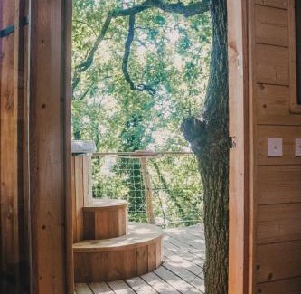 Coudures Otro | La Cabanoun, cabane perchée vue lac