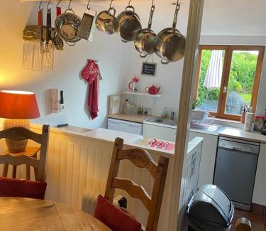Saint-Hilaire-du-Harcouet Casa | La Cahudiere