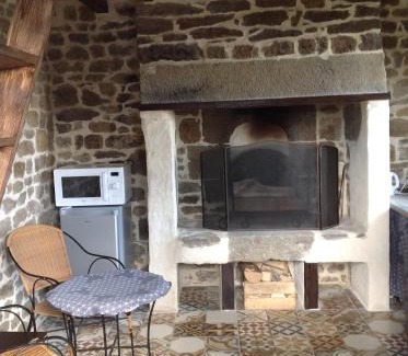 La Foret-Auvray Casa | La Cahute, gîte étape