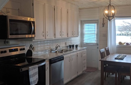 Cheticamp Apartamento | La Cale - waterfront property