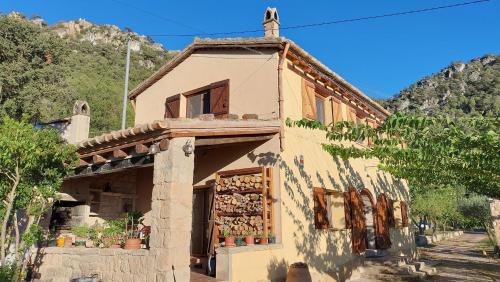Prenafeta Casa | La Calma Montblanc Prenafeta