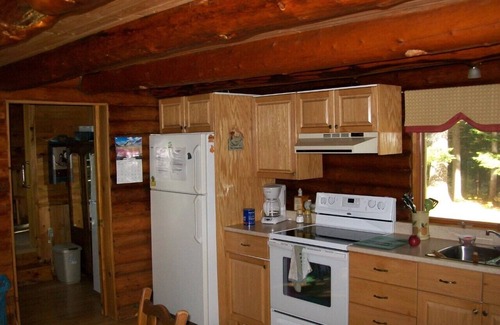 Cormierville Chalet De Esquí | La Camp on the river
