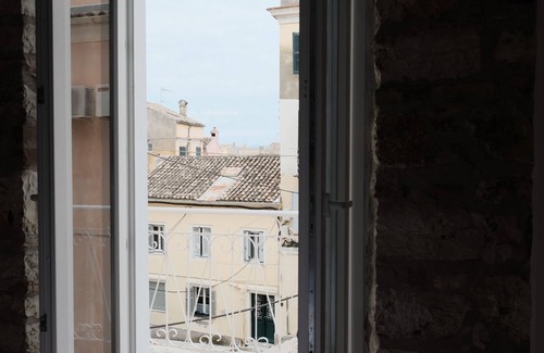 Old Town Apartamento | La Cantada - Renovated apartment in Corfu town