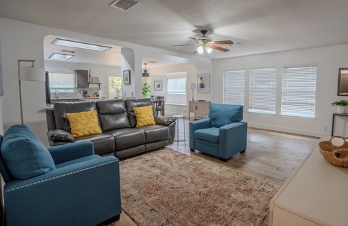 San Antonio Casa | La Cantera/Fiesta Texas/UTSA 3 Bedroom Home