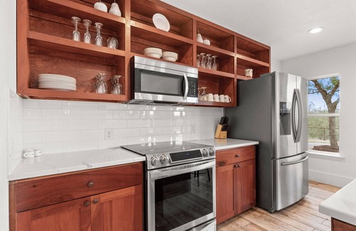 Helotes Casa | La Cantera/Six Flags/Alamo/Seaworld Nearby