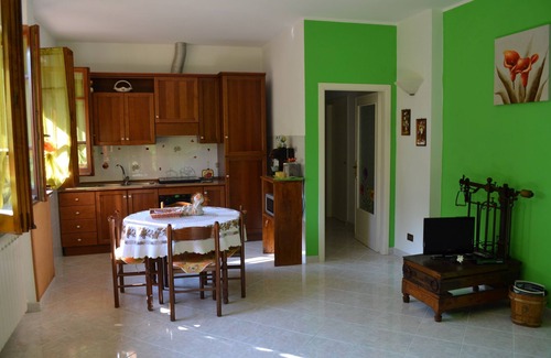Paciano Casa | "La Capanna dei Carri" Cultura y relajación en Umbría