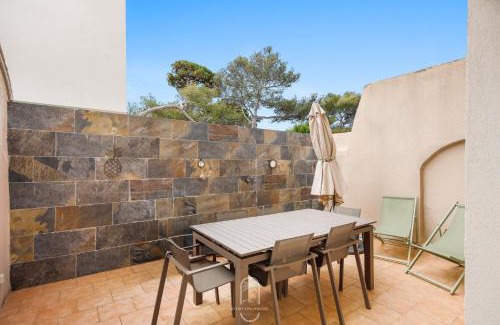 La Capte Apartamento | La Capte idyllique- Hyères Plage T3 CLIM WIFI BY HC