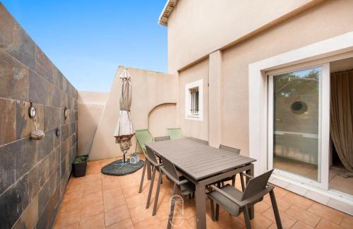 La Capte Apartamento | La Capte idyllique- Hyères Plage T3 CLIM WIFI BY HC