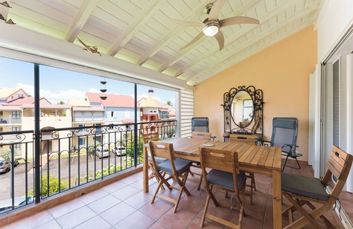Bas du Fort Casa | La "Caret" 3 bedrooms swimming pool and beach access, rated 4 stars