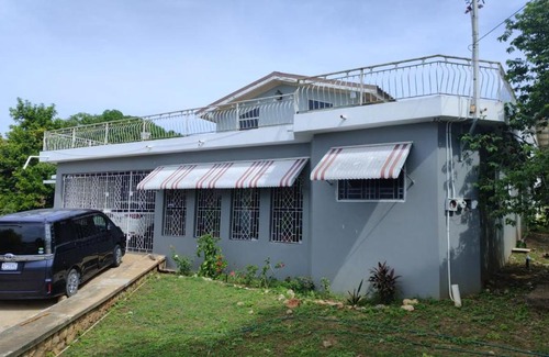 Spanish Town Apartamento | La Caridad Hostal Jamaica