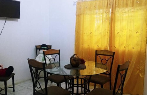 Spanish Town Apartamento | La Caridad Hostal Jamaica