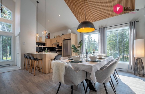 Shannon Chalet De Esquí | La Casa Bella | Luxury, Comfort, Pool & private SPA | Near Quebec City