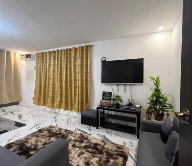 Indang Casa | La Casa Cita