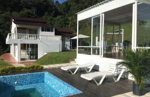 La Vega Casa | La Casa de la Montaña