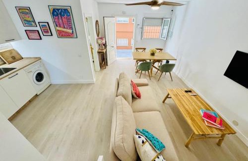 Malaga-Este Casa | La Casa de la Yaya - Malaga beach!
