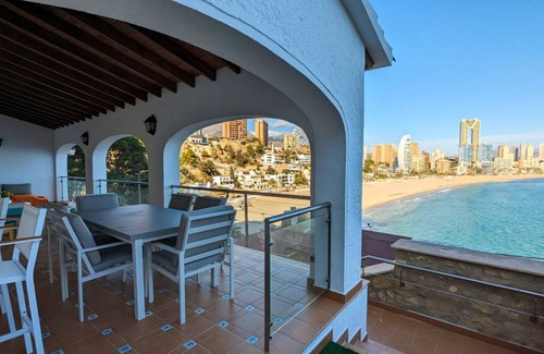 Benidorm Chalet De Esquí | LA CASA DE LOS ARCOS