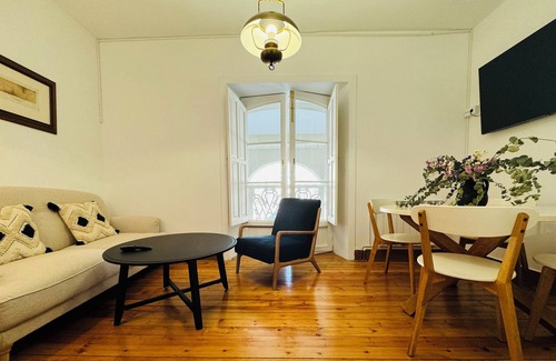 La Coruna Apartamento | La Casa de Maria Pita Estrena piso recién reformado en Plaza de María Pita! 🌟