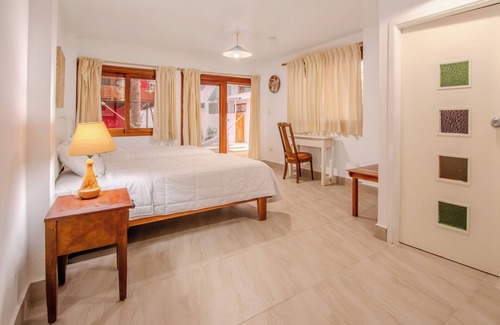 Puerto Villamil Hotel | La Casa de Marita
