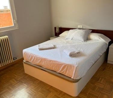 Leon Apartamento | LA CASA DE REYES - WIFI Gratis