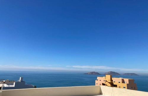 Balcones de Loma Linda Casa | La casa del cerro con vista al oceano pacifico