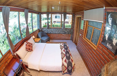 Banos de Agua Santa Cama Y Desayuno | La Casa del Molino Blanco B&B