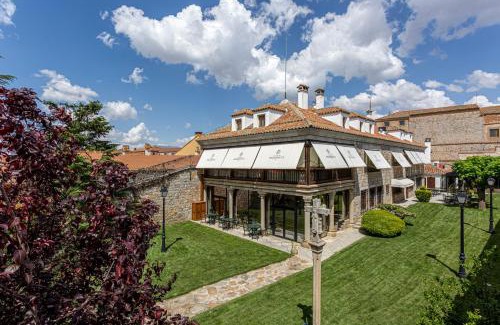 Old Town of Avila Hotel | La Casa del Presidente
