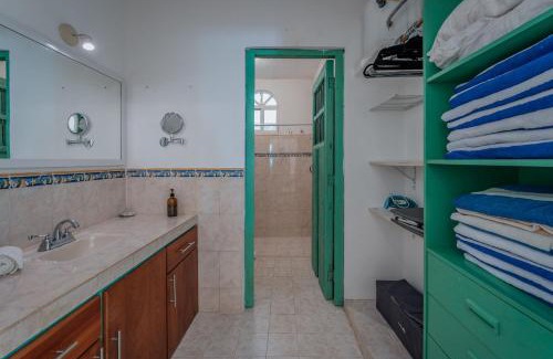 Chicxulub Puerto Casa | La Casa Del Velero, Beachfront