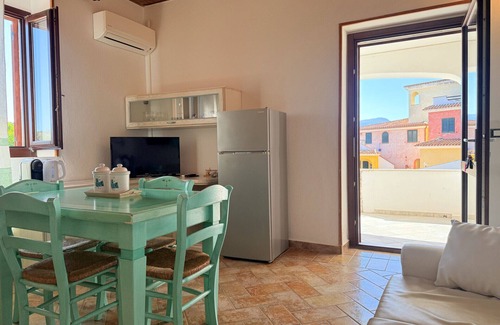 Sos Alinos Apartamento | [La Casa del Viale] Home with large outdoor area in Cala Liberotto