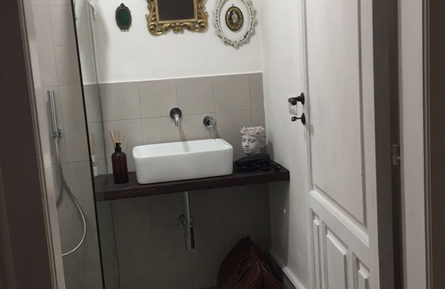 Ferla Casa | La Casa Dell'Artista - Short Term Rentals - Ferla