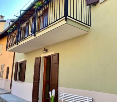 Camagna Monferrato Apartamento | La casa della Rocca - MonferratoHome