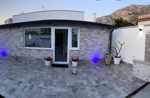 Isola delle Femmine Casa | LA CASA DELLE FATE-Area Marina Protetta