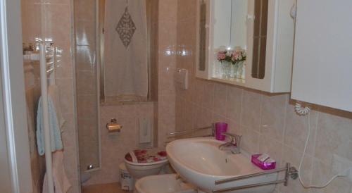 La Foce Casa | La Casa Delle Rose Room with Air Conditioning