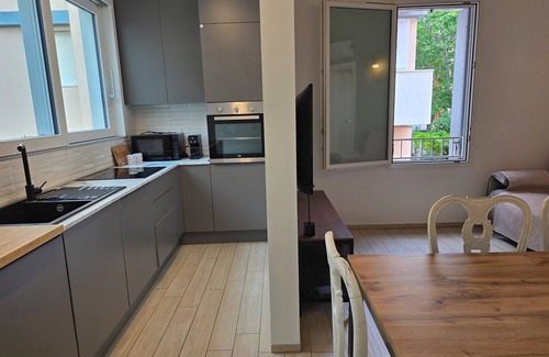 Cattolica Apartamento | La Casa di Agnese - Tres Habitaciones Piso, Capacidad 9