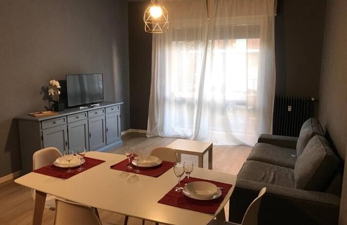 Sant'Eustacchio Apartamento | La casa di Anna, new three-room apartment with balcony and garage.