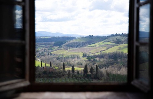 San Gimignano Apartamento | La Casa di Bernard - with pool