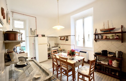 Castelletto Apartamento | "La Casa di Lella" Elegante apartamento en el centro